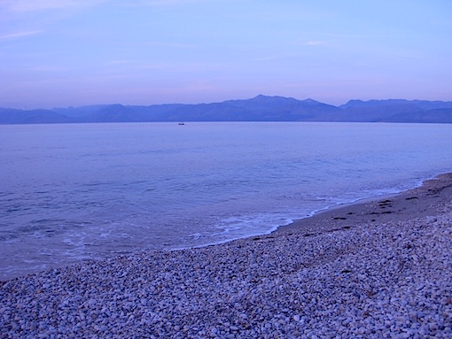 空と海の蒼さが溶け合う頃_e0357367_014115.jpg