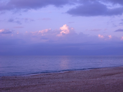 空と海の蒼さが溶け合う頃_e0357367_0144339.jpg