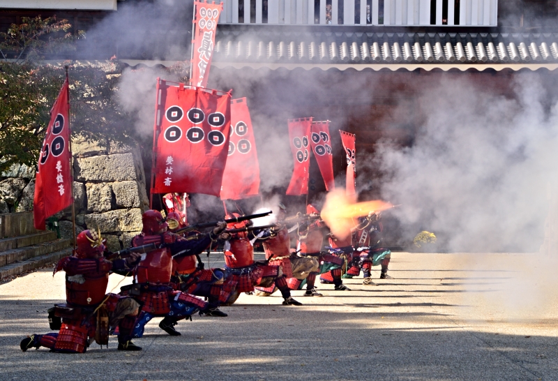 信州真田鉄砲隊　演武_d0341880_8561075.jpg