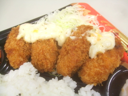 【若菜】西友　カキフライ弁当　380円（税別）【380シリーズ】_d0188613_00242501.jpg