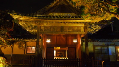 秋夜の北方文化博物館ライトアップ_e0135219_09194305.jpg