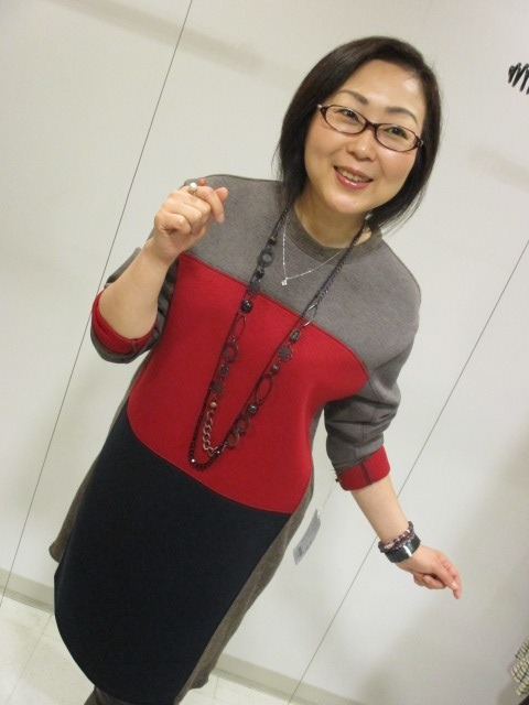 胸自慢 うしろ姿32歳をめざして By カワナミヤ 胸自慢 うしろ姿32歳をめざして By カワナミヤ