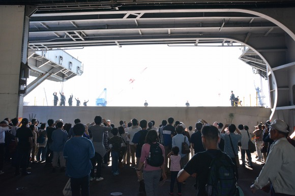 空母「ロナルド・レーガン」一般公開その2_e0158925_22261913.jpg