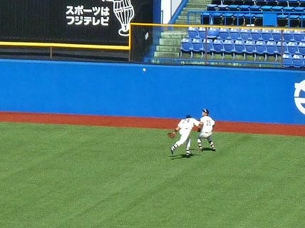 國學院大対亜細亜大　１０月２７日　東都大学野球１部優勝決定戦　後半_b0166128_1215610.jpg