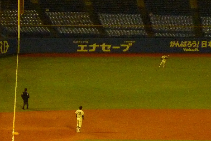 駒澤大(1部最下位)対東洋大(2部優勝) 11月7日 東都大学野球入替戦_b0166128_19164219.jpg