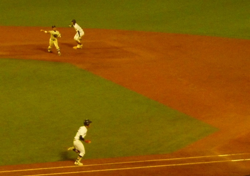 駒澤大(1部最下位)対東洋大(2部優勝) 11月7日 東都大学野球入替戦_b0166128_1922741.jpg