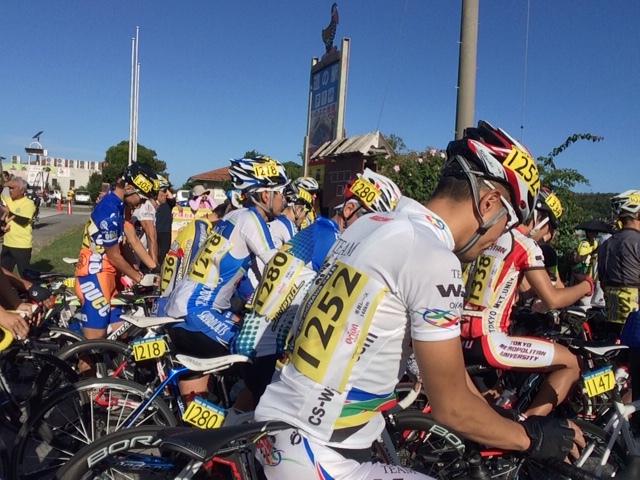 ツール・ド・おきなわ 2015  市民140km　レースレポ_d0338933_10425381.jpg