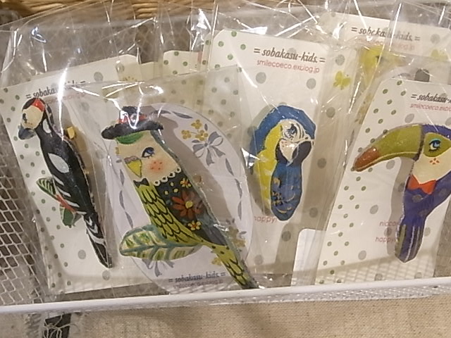 東急ハンズ梅田店 インコと鳥の雑貨展、いんこっこのくに作品お届け_d0322493_0495634.jpg