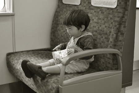 「灯しびとの集い」へ。_d0227246_10272948.jpg