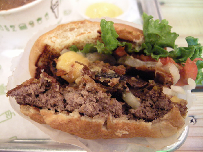 シェイクシャック（Shake Shack） 訪問記 （感想・レポート）_c0124076_2212965.jpg