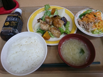 今日の夕食@会社Vol.2_b0042308_0261955.jpg