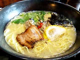 かみあり製麺@出雲 ★★☆(牡蠣潮らーめん・冬季限定)_f0080612_18164712.jpg