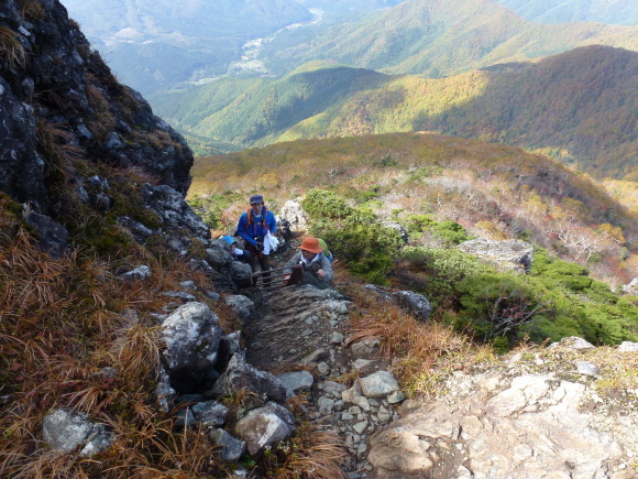 山登り　～鶏頭（けいとう）山～　（過日）_e0160568_16341552.jpg