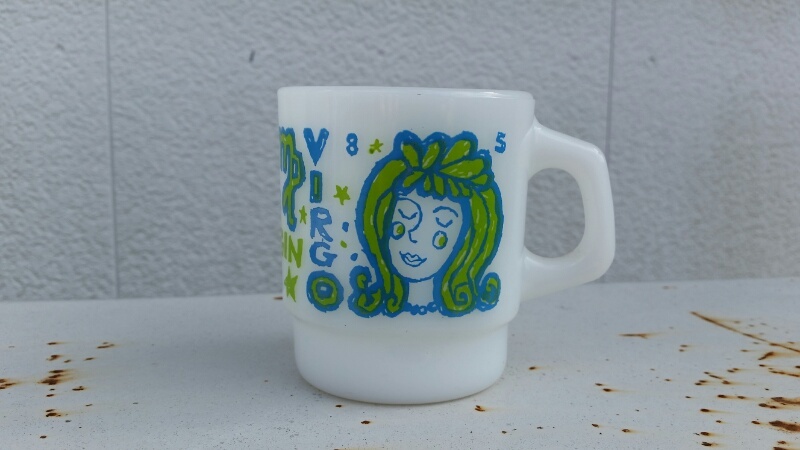 70s Fire-King Horoscope Staking Mug_f0329479_07530369.jpg