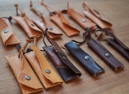 個展「wood good food」の見どころ　/　leather_b0185232_21592550.jpg