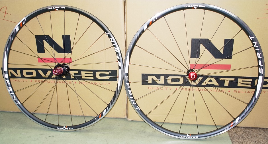 本店は ノバテック X-PERTI W752 カーボンチューブラーホイール 前後