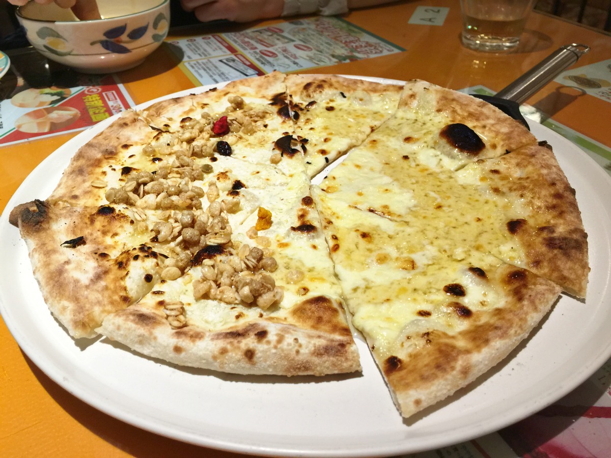 ☆2015.11.16 pizzeria AMORINO_e0105954_17441186.jpg