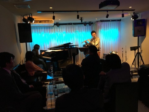 広島  Jazzlive comin  本日金曜日のライブ！_b0115606_10575425.jpeg