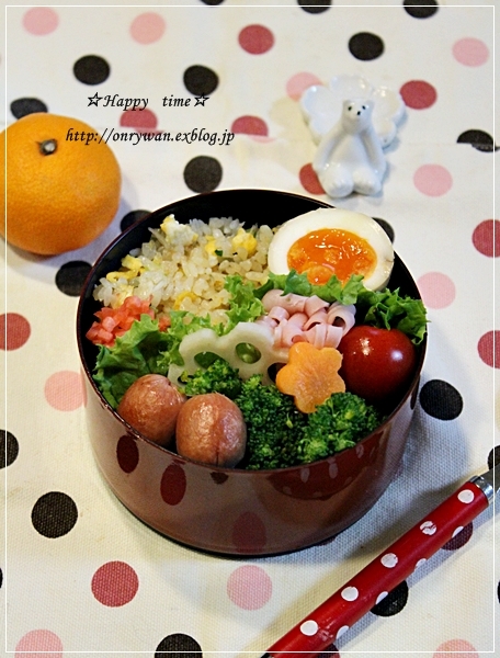 しらす炒飯弁当と抹茶でゼブラ柄ラウンドパン♪_f0348032_18323329.jpg