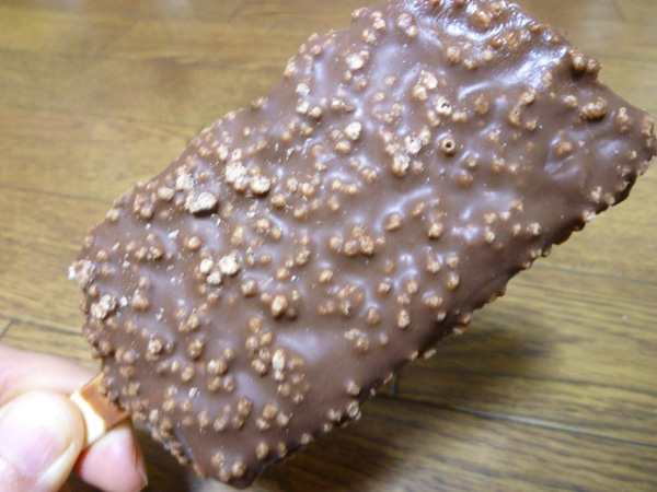 CRUNKY レアチーズケーキ味@ロッテ_c0152767_21444719.jpg