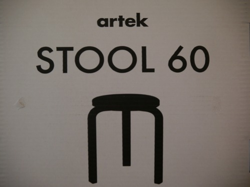 Alvar Aalto artek「60」を贈り物にするなんて素敵すぎます♪_b0125570_10433685.jpg