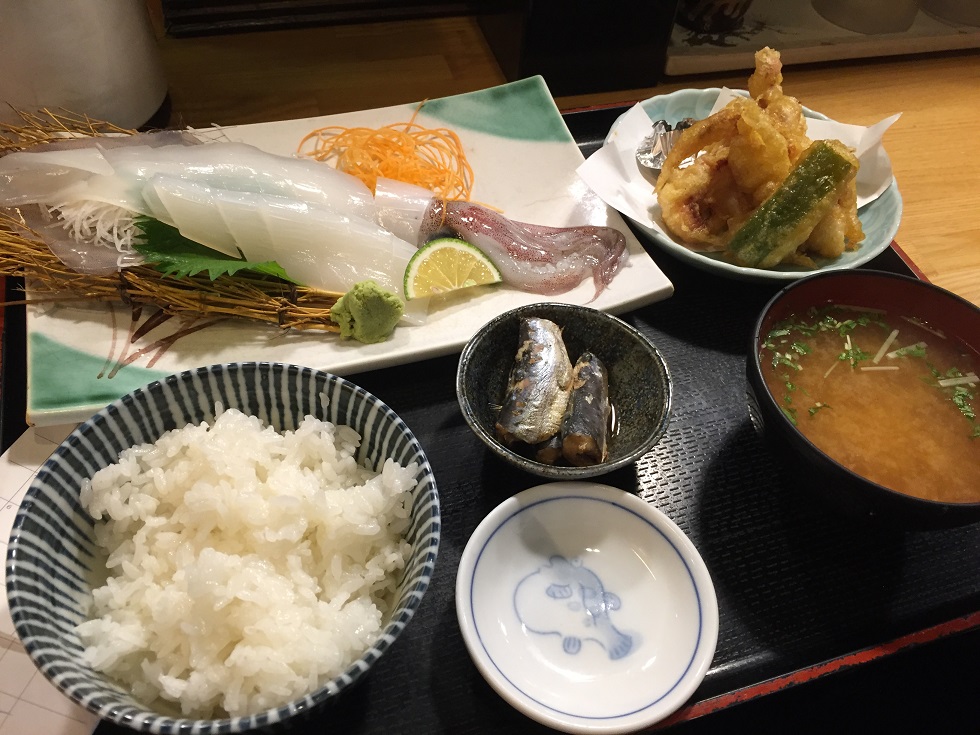 福岡市鮮魚市場市場会館　その４　魚がし　いかづくし定食_f0098002_1943798.jpg