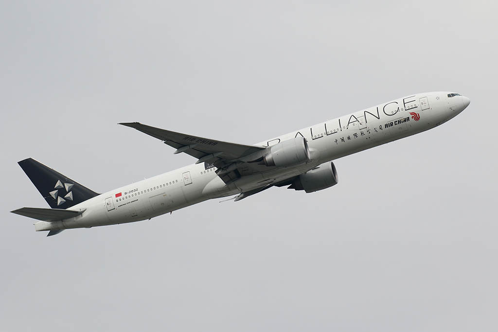 2015ツールドコルス 20 フランクフルト国際空港撮影_b0315809_12435502.jpg
