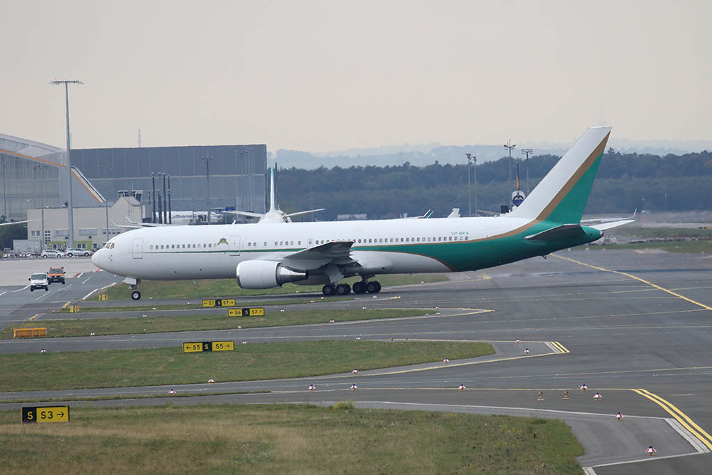 2015ツールドコルス 20 フランクフルト国際空港撮影_b0315809_12442495.jpg