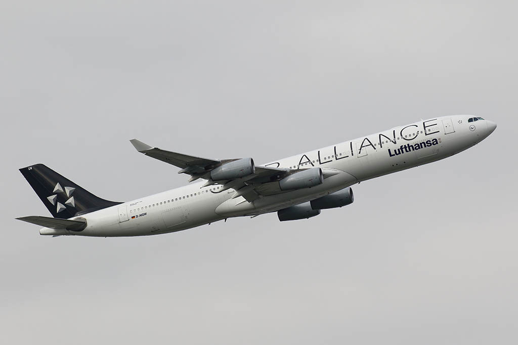 2015ツールドコルス 20 フランクフルト国際空港撮影_b0315809_12445257.jpg