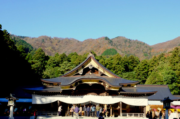 「新潟・弥彦村 弥彦神社参拝」 _a0000029_2130154.jpg