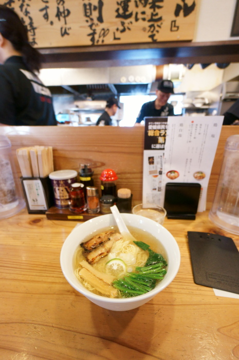 らーめん工房 りょう花 高知インター店_a0077663_1611124.jpg