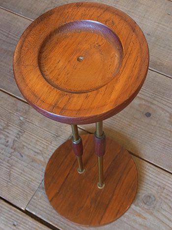 teak  stand_c0139773_17434276.jpg