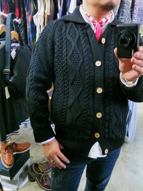 季節ですネ。。。OLD DERBY LUMBER カーディガンTYPE!鉄板の「黒」!!_d0152280_1984180.jpg