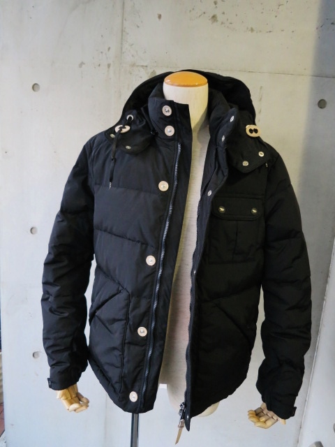 既に完売寸前m(__)m。。。大人気のHOLUBAR よりSVEN PARKA!★?_d0152280_2240338.jpg