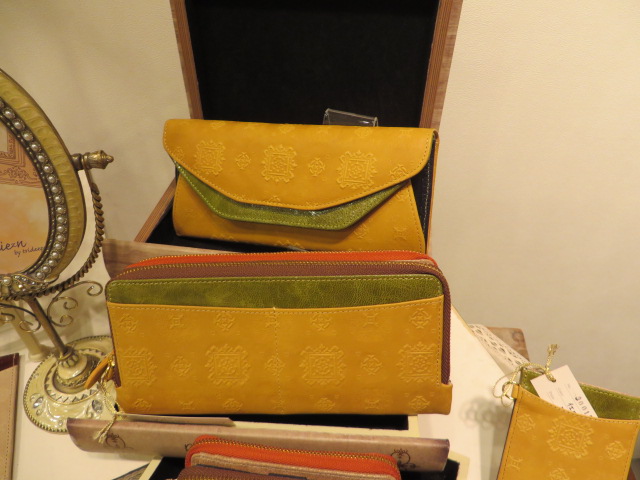 ＴＲＩＤＥＥＰ　ＢＡＧ＆ＷＡＬＬＥＴ_e0076692_10174191.jpg