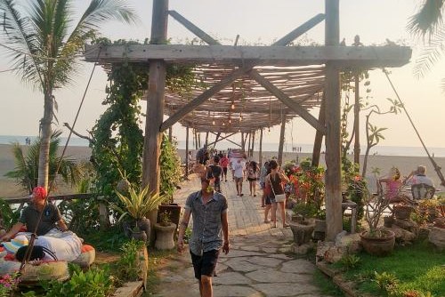 La Laguna Bali からの夕景 @ Jl. Pantai Kayu Putih, Berawa, Canggu (\'15年9月)_f0319208_16273814.jpg
