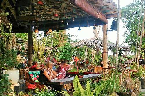 La Laguna Bali からの夕景 @ Jl. Pantai Kayu Putih, Berawa, Canggu (\'15年9月)_f0319208_16292591.jpg