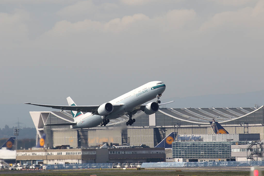 2015ツールドコルス 21 フランクフルト国際空港撮影_b0315809_12250875.jpg