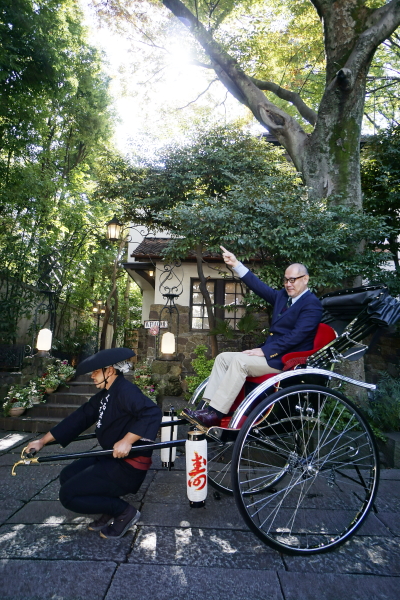 邸宅結婚式場、ラッセンブリ広尾の人力車_e0143240_16394074.jpg