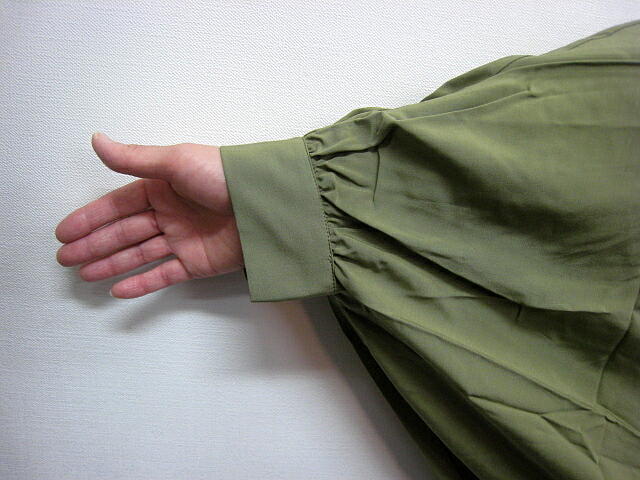 ＯＳＭＯＳＩＳ （オズモーシス）　２ＷＡＹドルマンシャツ　ＫＨＡＫＩ　_a0089359_1524350.jpg