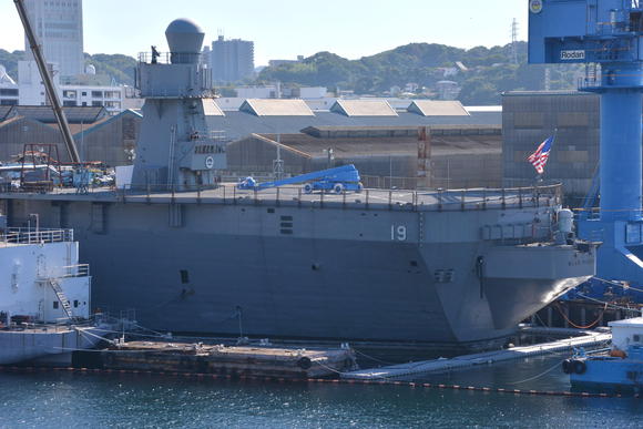空母「ロナルド・レーガン」一般公開その３_e0158925_13215566.jpg