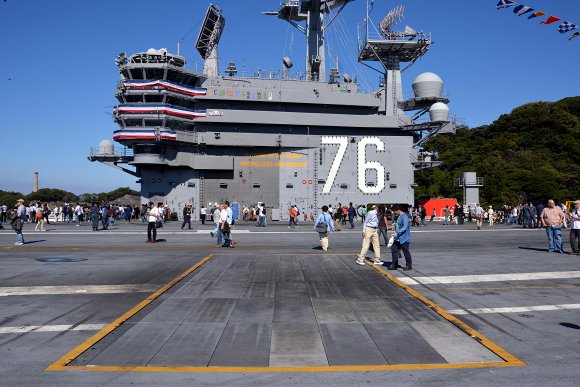 空母「ロナルド・レーガン」一般公開その３_e0158925_1523788.jpg