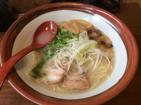 海海らーめん 愛媛今治店でラーメン!_b0186200_16240973.jpg