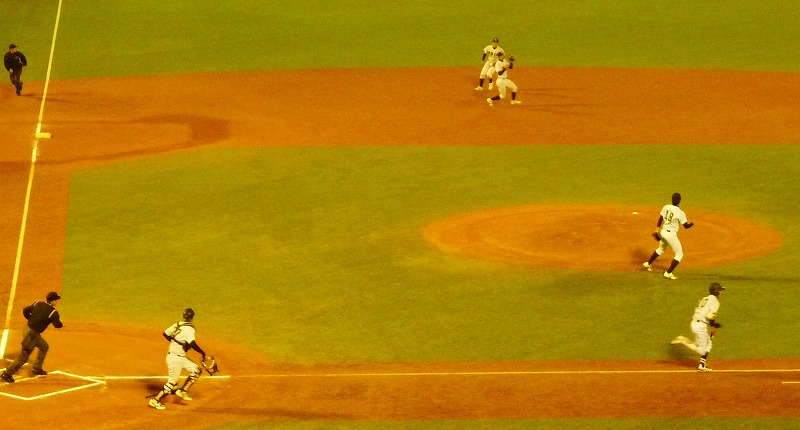 第46回明治神宮大会 東海大対亜細亜大 11月17日 後半_b0166128_1472644.jpg