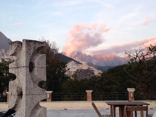 Carrara　というところ～イタリア旅のつづきです_d0117481_0214541.jpg