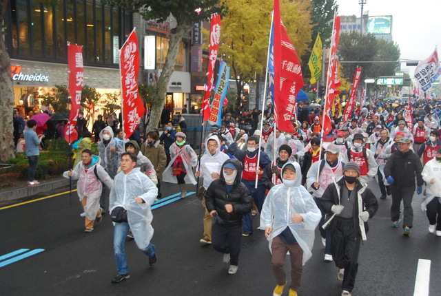 １１・１４韓国民主労総全国大会～民衆総蜂起へ（写真続報）_d0155415_23223668.jpg