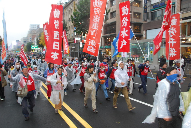 １１・１４韓国民主労総全国大会～民衆総蜂起へ（写真続報）_d0155415_23224035.jpg