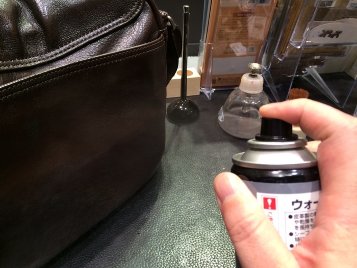 カバンのお手入れをしましょう。_b0226322_19520839.jpg