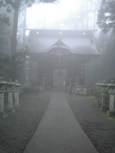 三峰神社　Part2_c0070357_23354813.jpg