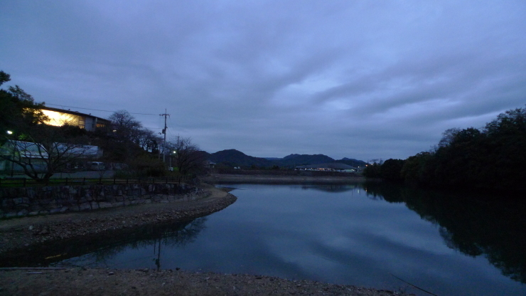 三豊市～琴平町～丸亀市～高松市＝神戸市_c0212083_21003321.jpg